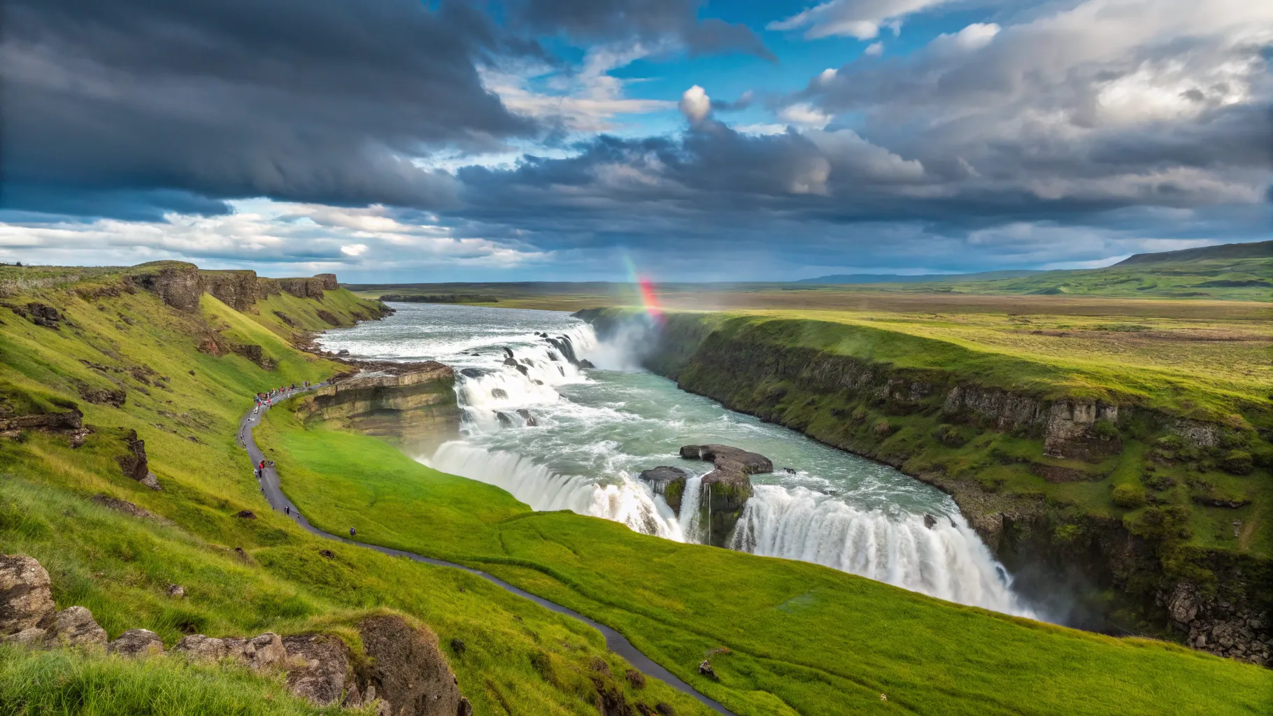 Explore Iceland Tour Top Sites and Tips for Travelers